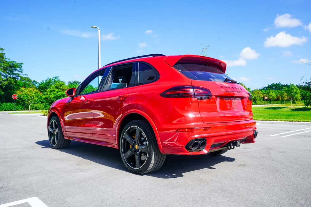 2017 Porsche 958 Cayenne Turbo S - Image 25 of 31