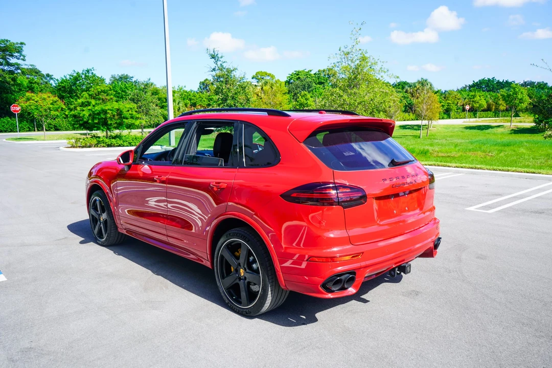 2017 Porsche 958 Cayenne Turbo S - Image 26 of 31