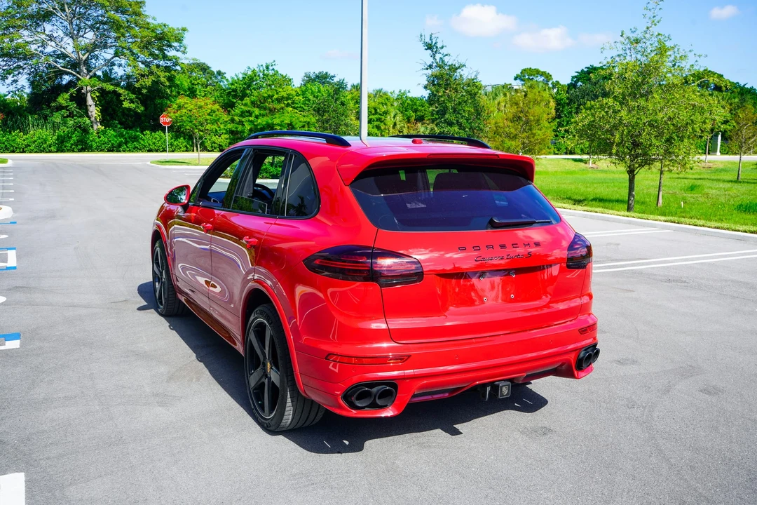 2017 Porsche 958 Cayenne Turbo S - Image 28 of 31