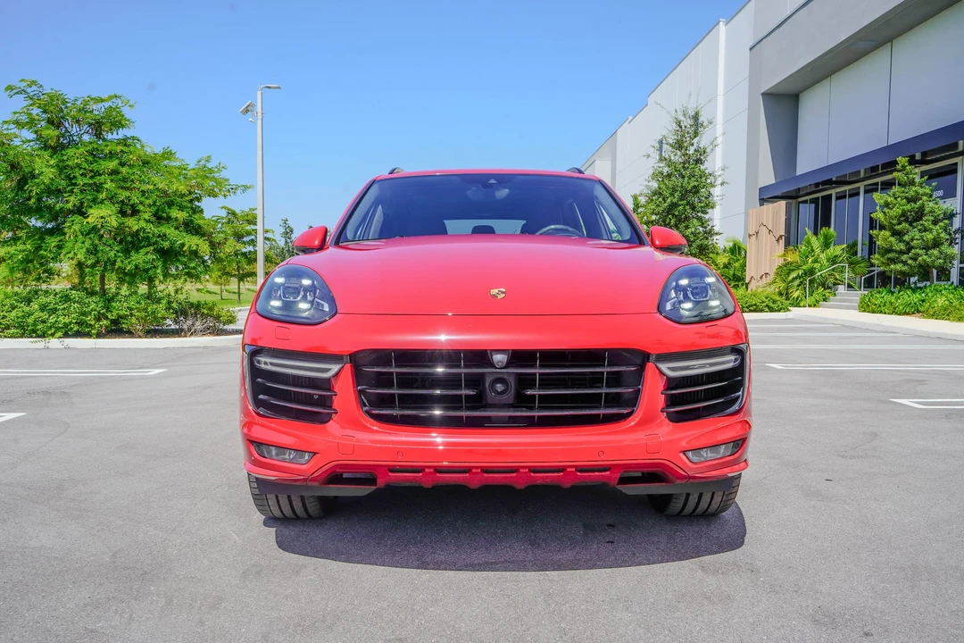 2017 Porsche 958 Cayenne Turbo S - Image 2 of 31
