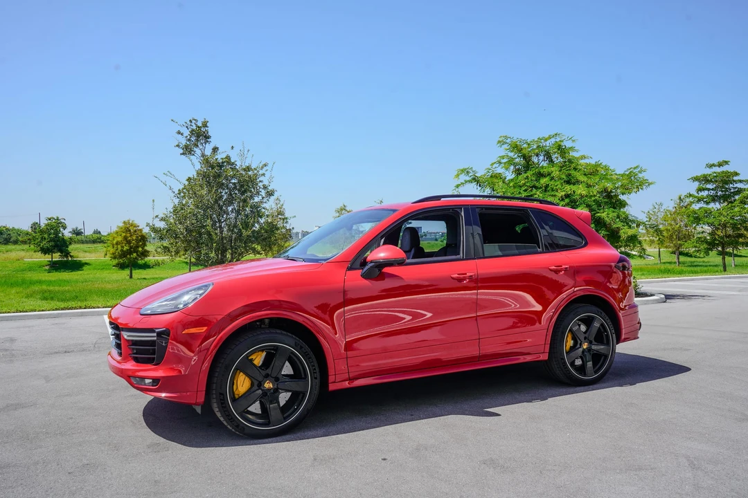 2017 Porsche 958 Cayenne Turbo S - Image 12 of 31
