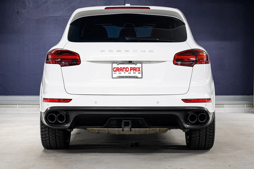 2017 Porsche 958 Cayenne Turbo S - Image 4 of 31