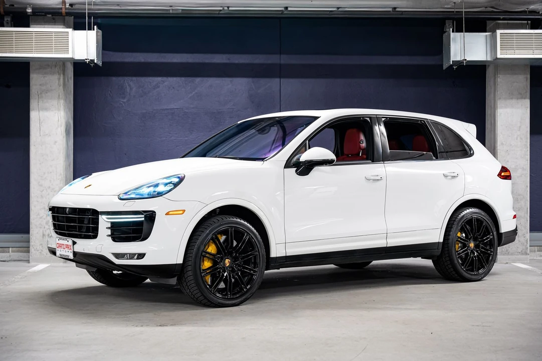 2017 Porsche 958 Cayenne Turbo S - Image 6 of 31