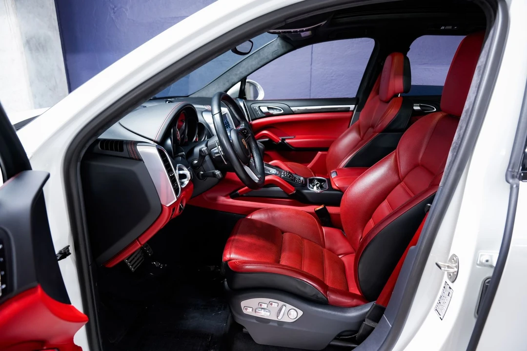 2017 Porsche 958 Cayenne Turbo S - Image 19 of 31