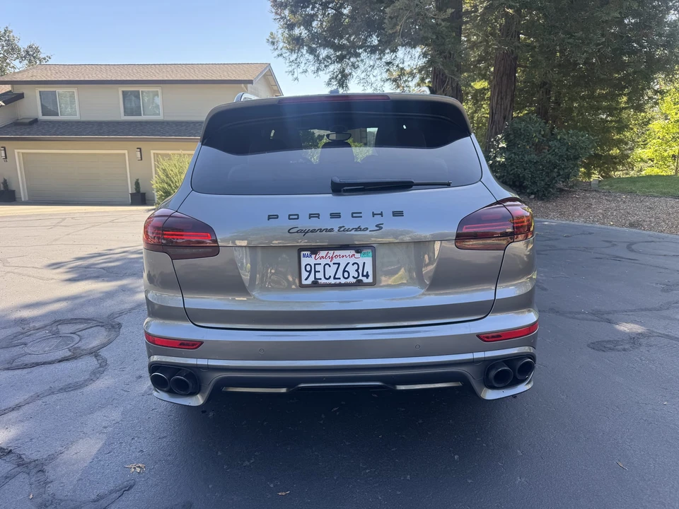 2017 Porsche 958 Cayenne Turbo S - Image 8 of 31