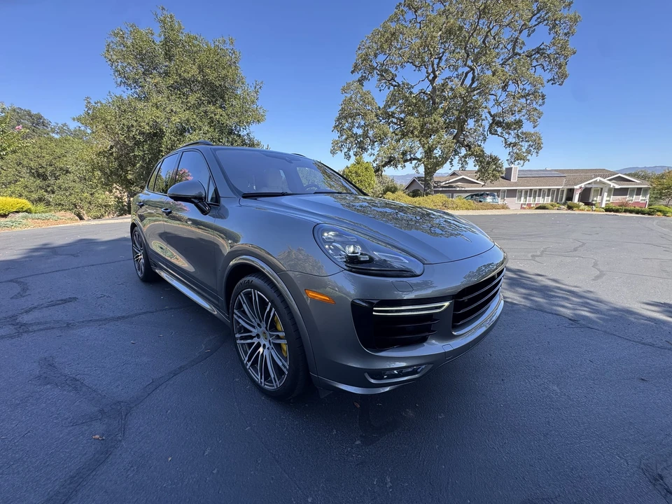 2017 Porsche 958 Cayenne Turbo S - Image 4 of 31