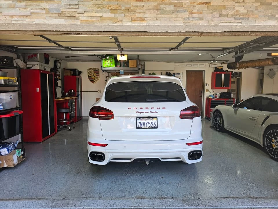2017 Porsche 958 Cayenne Turbo - Image 3 of 20