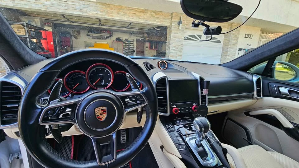 2017 Porsche 958 Cayenne Turbo - Image 13 of 20