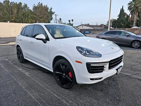 2017 Porsche Cayenne Turbo Sport Utility 4D