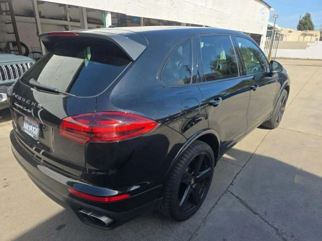 2017 Porsche 958 Cayenne Turbo - Image 3 of 7