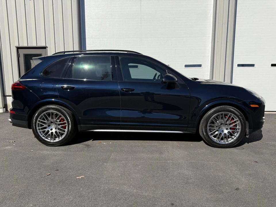 2017 Porsche 958 Cayenne Turbo - Image 29 of 31