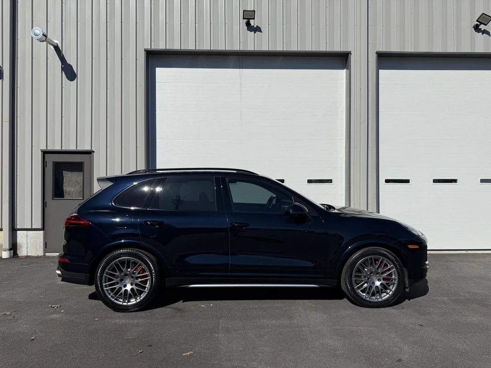 2017 Porsche 958 Cayenne Turbo - Image 28 of 31