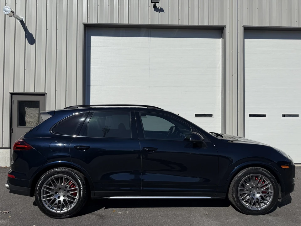 2017 Porsche 958 Cayenne Turbo - Image 30 of 31