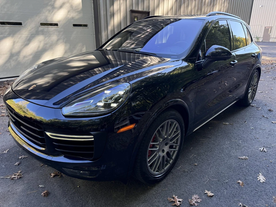 2017 Porsche 958 Cayenne Turbo - Image 17 of 31