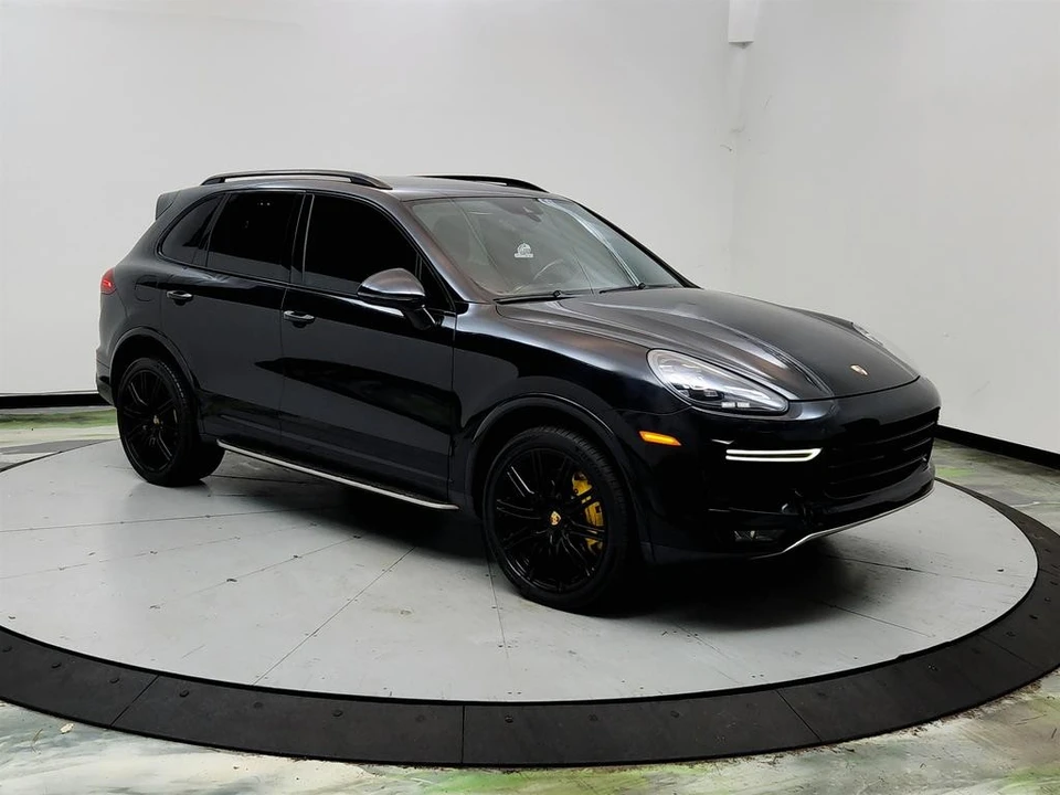 2017 Porsche 958 Cayenne Turbo - Image 3 of 31