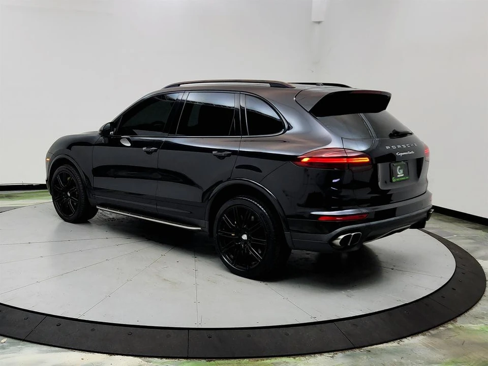 2017 Porsche 958 Cayenne Turbo - Image 7 of 31
