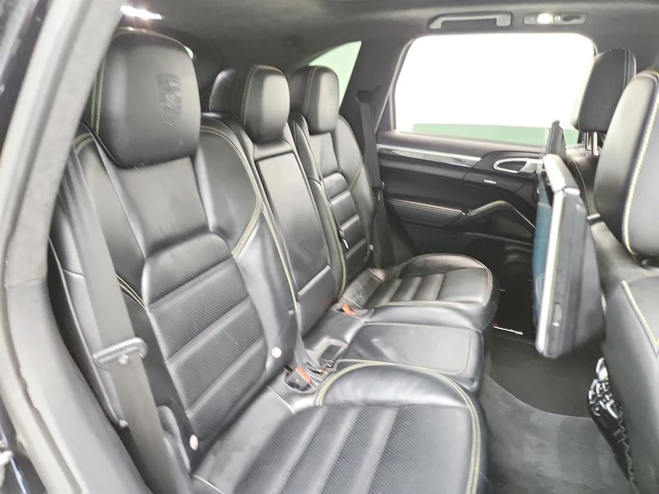 2017 Porsche 958 Cayenne Turbo - Image 30 of 31