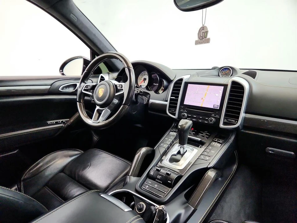2017 Porsche 958 Cayenne Turbo - Image 27 of 31