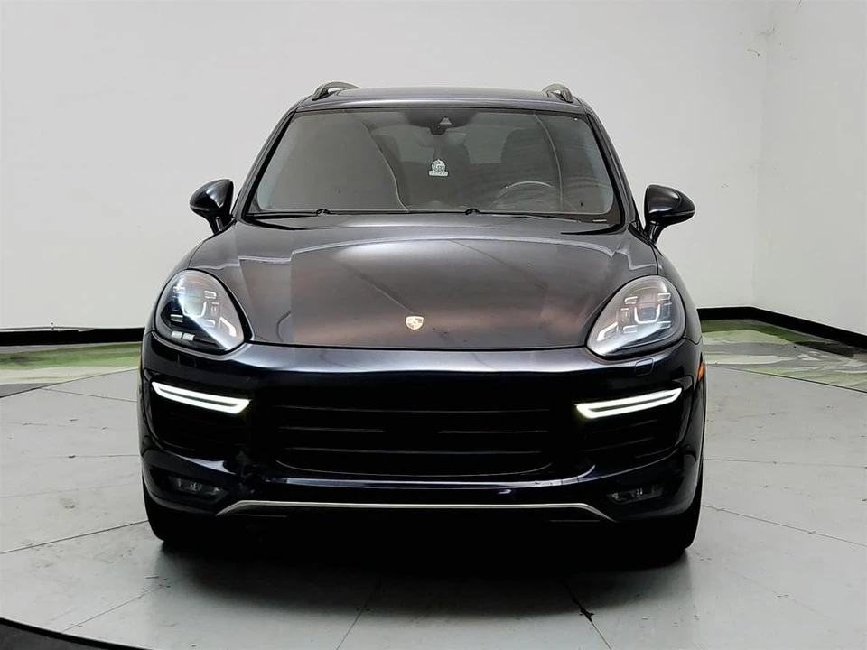 2017 Porsche 958 Cayenne Turbo - Image 2 of 31