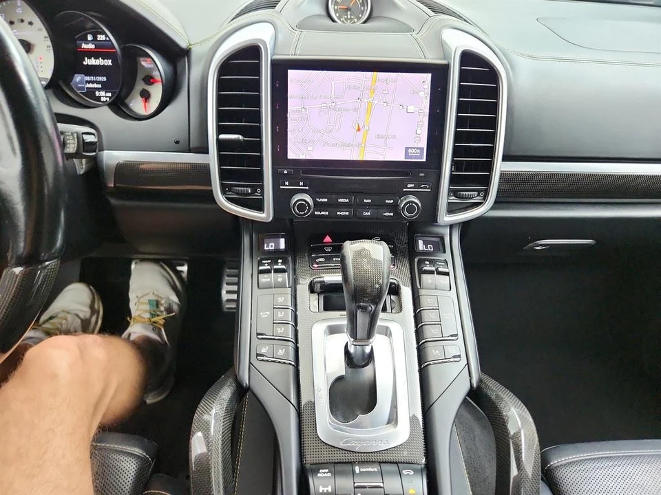 2017 Porsche 958 Cayenne Turbo - Image 21 of 31