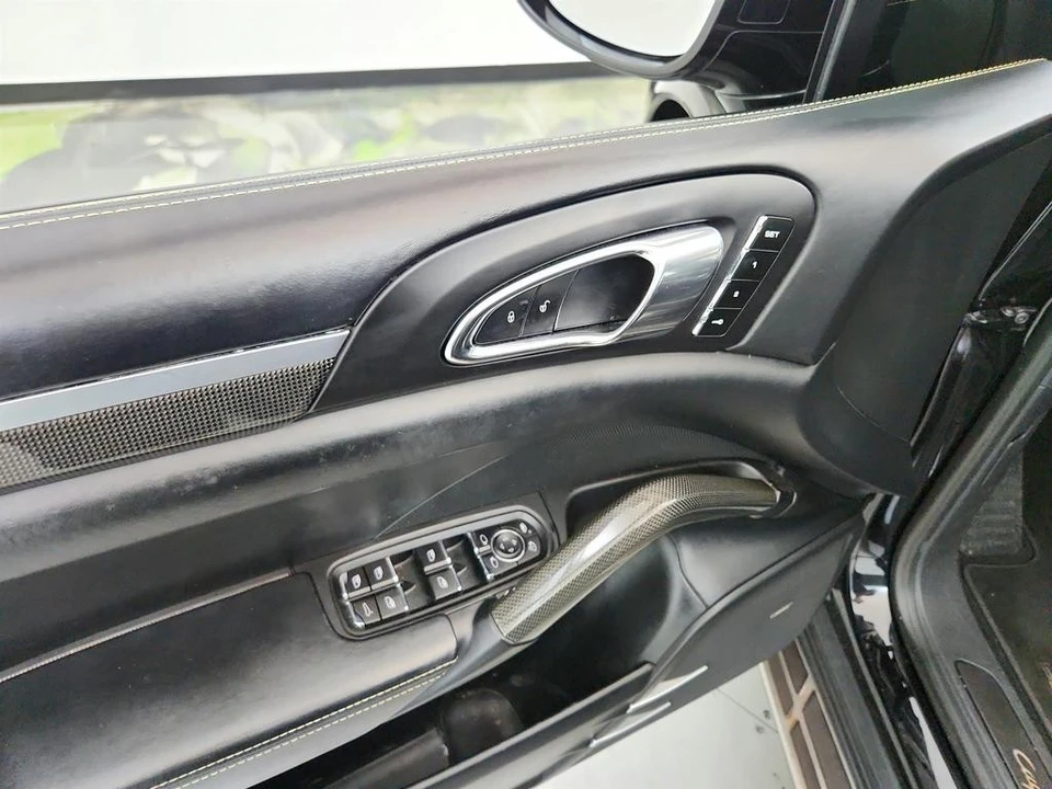 2017 Porsche 958 Cayenne Turbo - Image 22 of 31