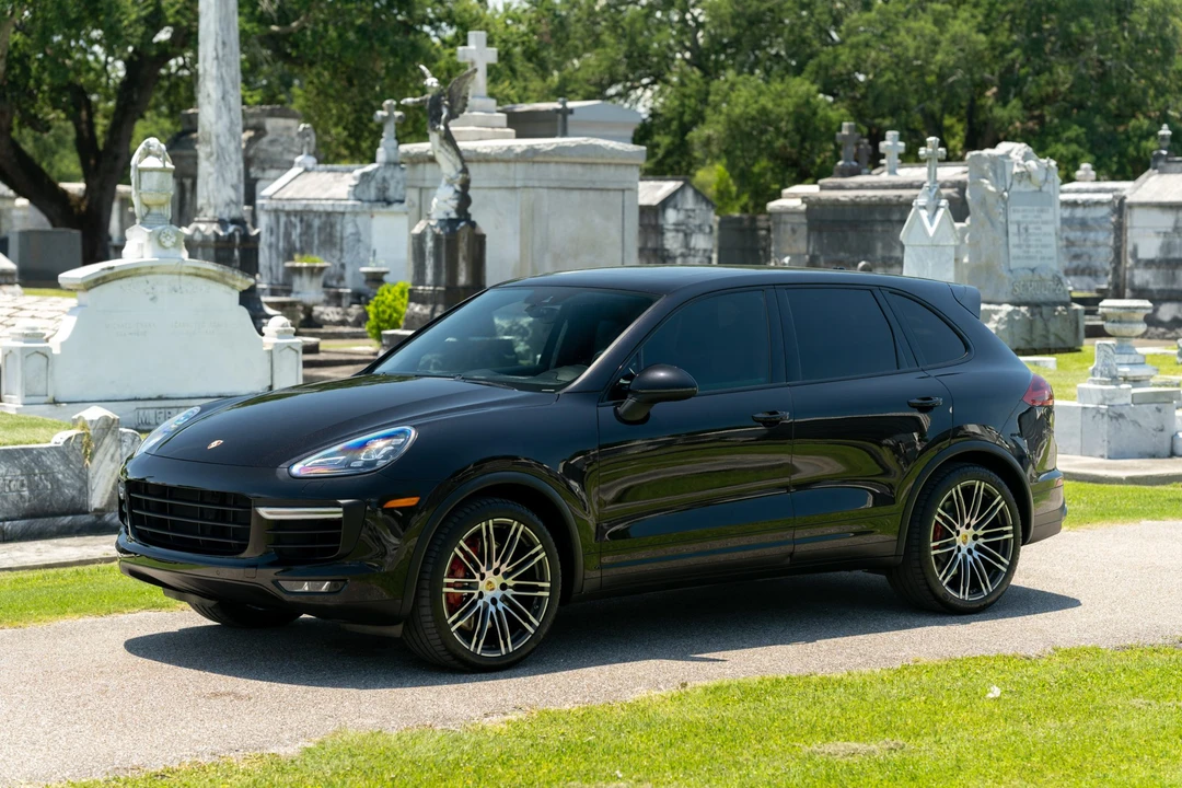 2017 Porsche 958 Cayenne Turbo - Image 2 of 31