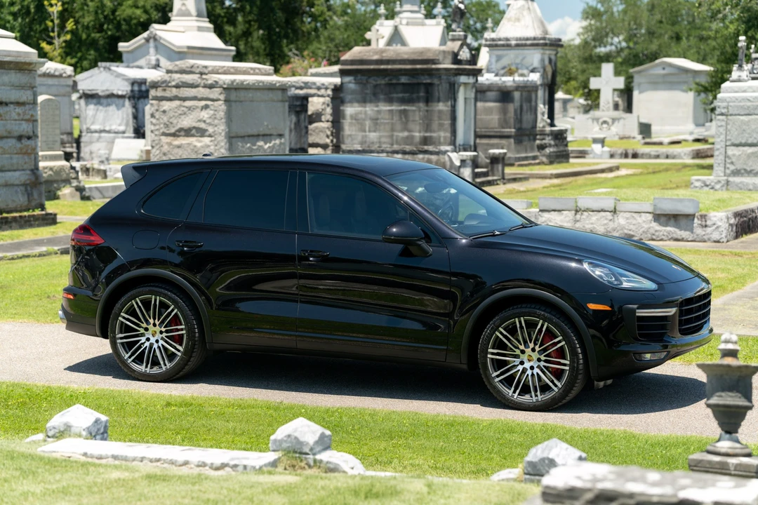 2017 Porsche 958 Cayenne Turbo - Image 16 of 31