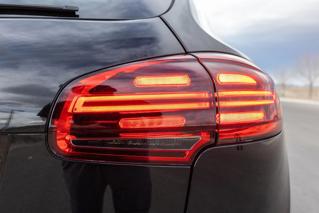 2017 Porsche 958 Cayenne Turbo - Image 17 of 31