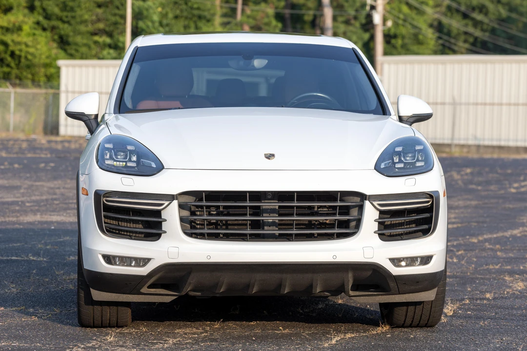 2017 Porsche 958 Cayenne Turbo - Image 6 of 31