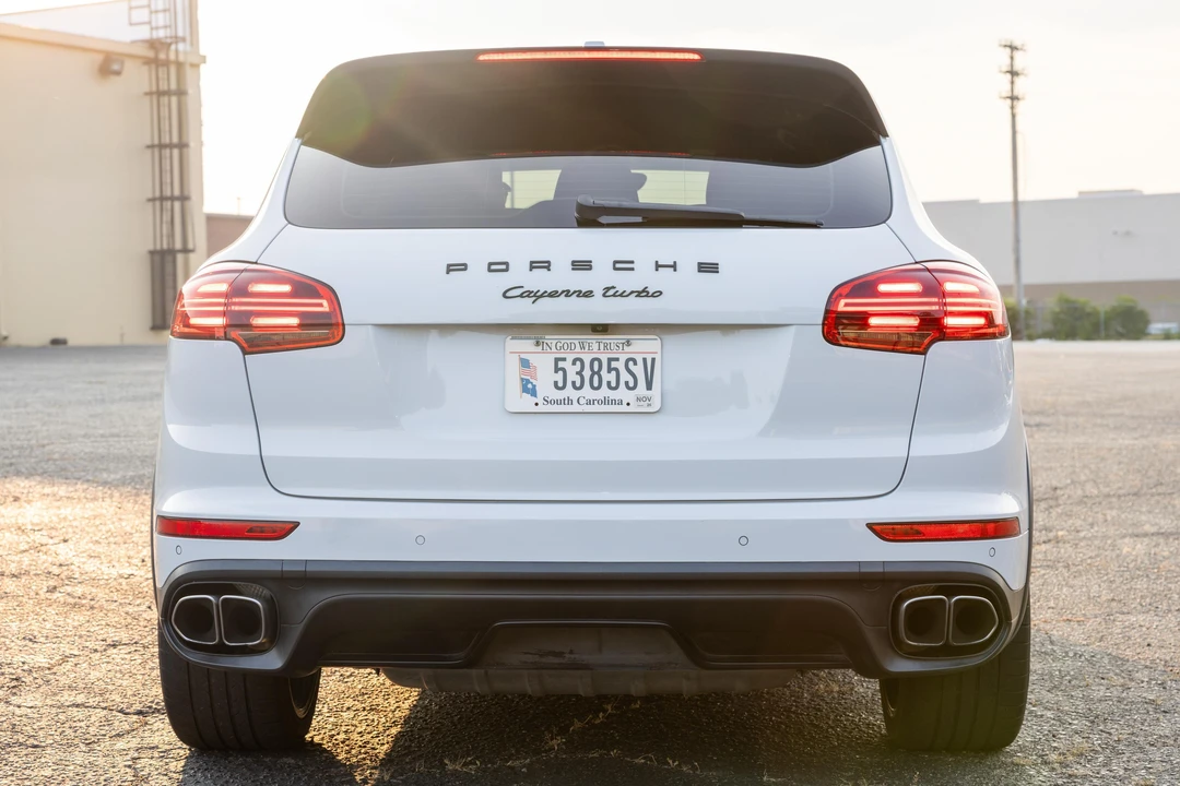2017 Porsche 958 Cayenne Turbo - Image 5 of 31