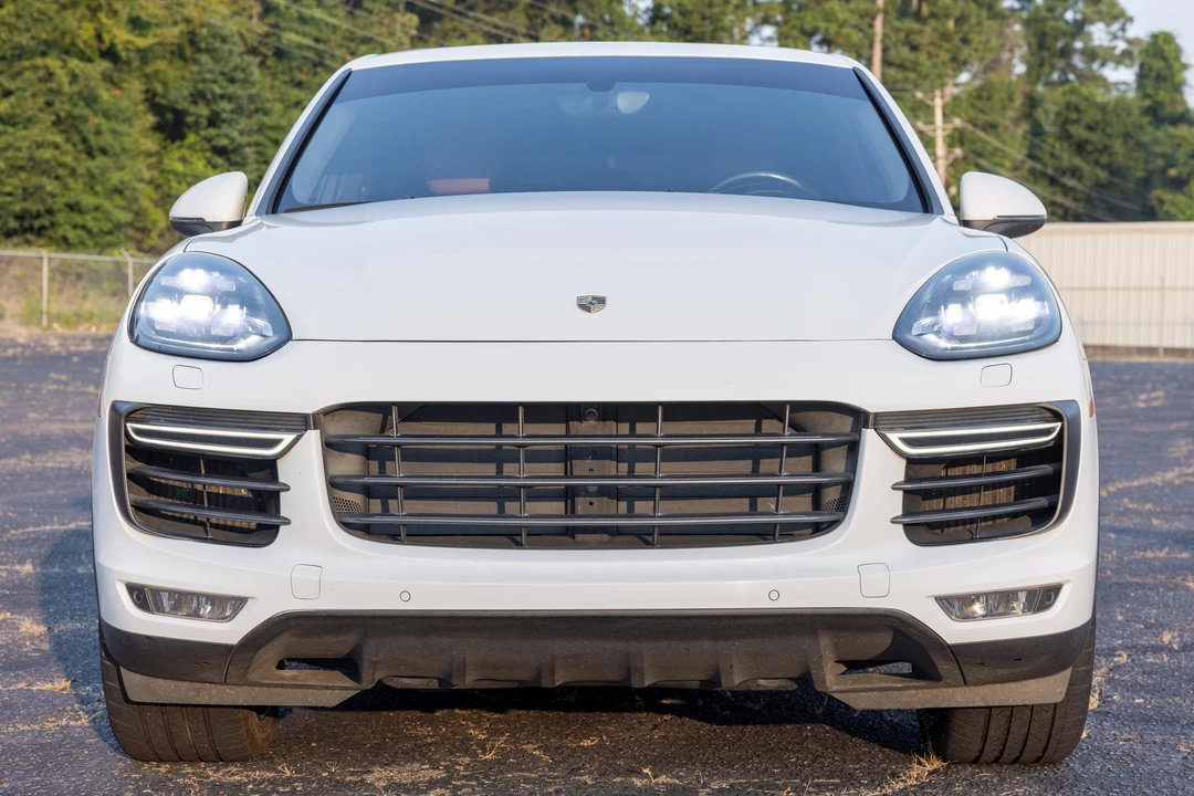 2017 Porsche 958 Cayenne Turbo - Image 2 of 31