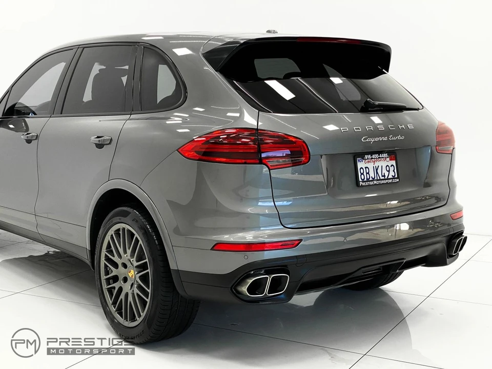 2017 Porsche 958 Cayenne Turbo - Image 10 of 12