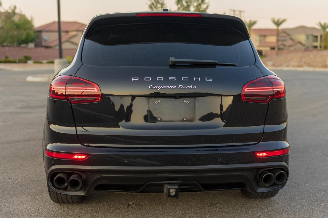 2017 Porsche 958 Cayenne Turbo - Image 5 of 31