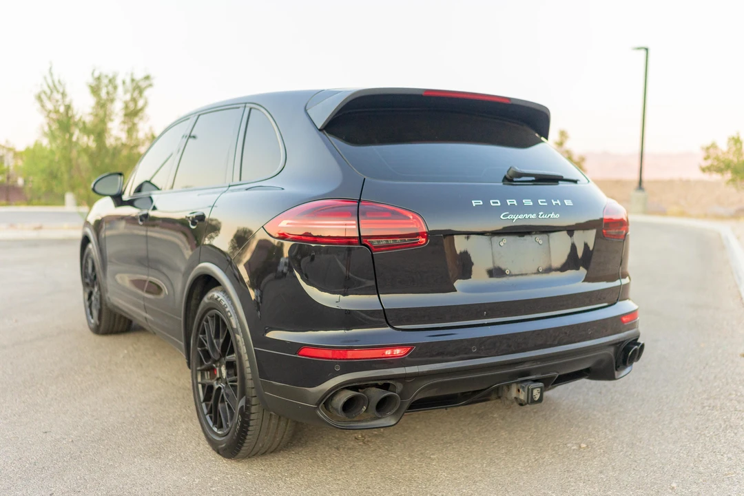 2017 Porsche 958 Cayenne Turbo - Image 11 of 31