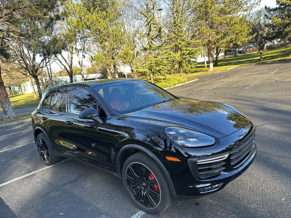 2017 Porsche 958 Cayenne Turbo - Image 28 of 31