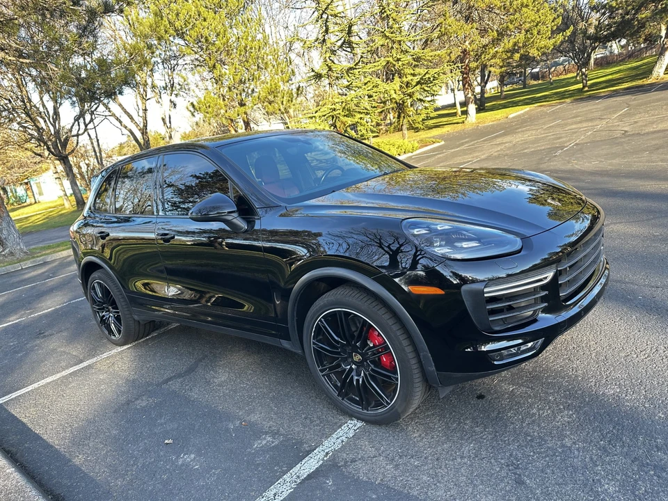 2017 Porsche 958 Cayenne Turbo - Image 25 of 31