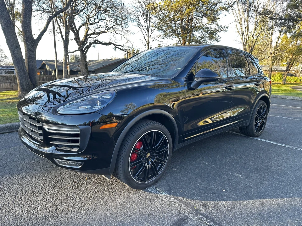 2017 Porsche 958 Cayenne Turbo - Image 9 of 31