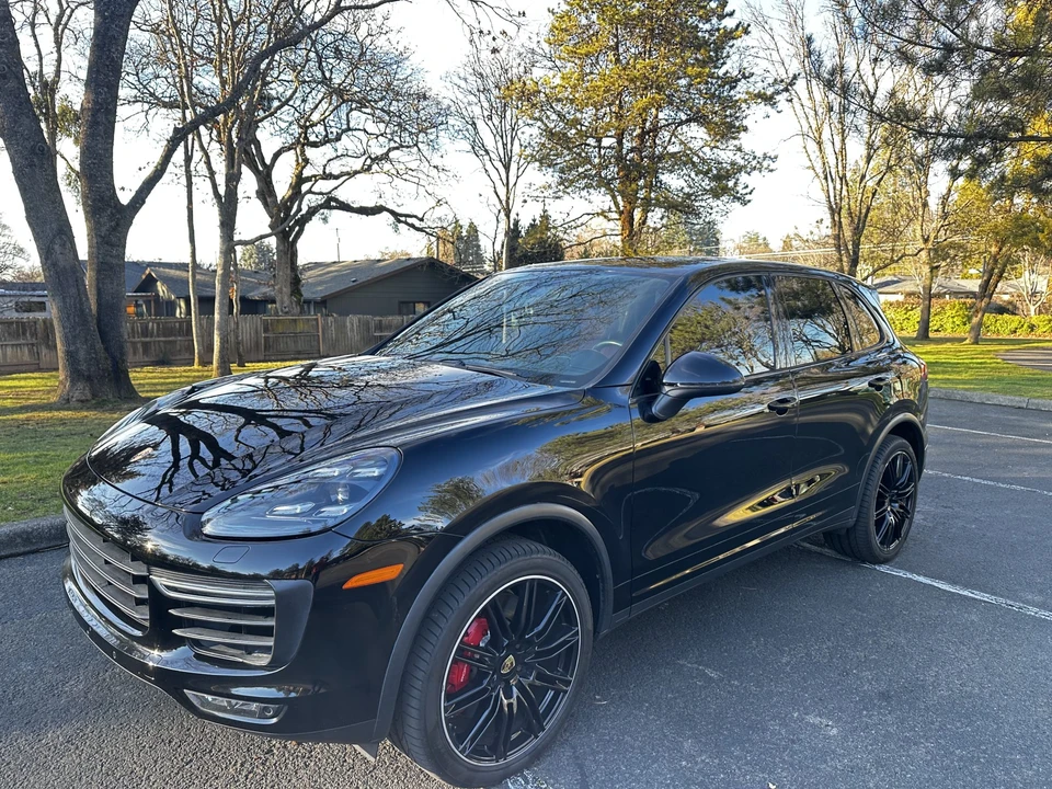 2017 Porsche 958 Cayenne Turbo - Image 8 of 31