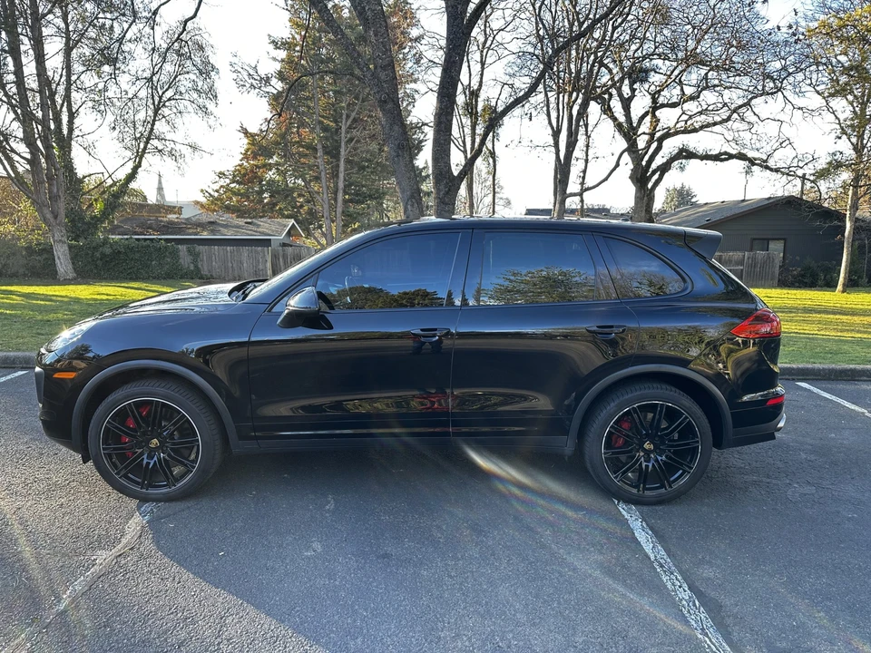 2017 Porsche 958 Cayenne Turbo - Image 13 of 31