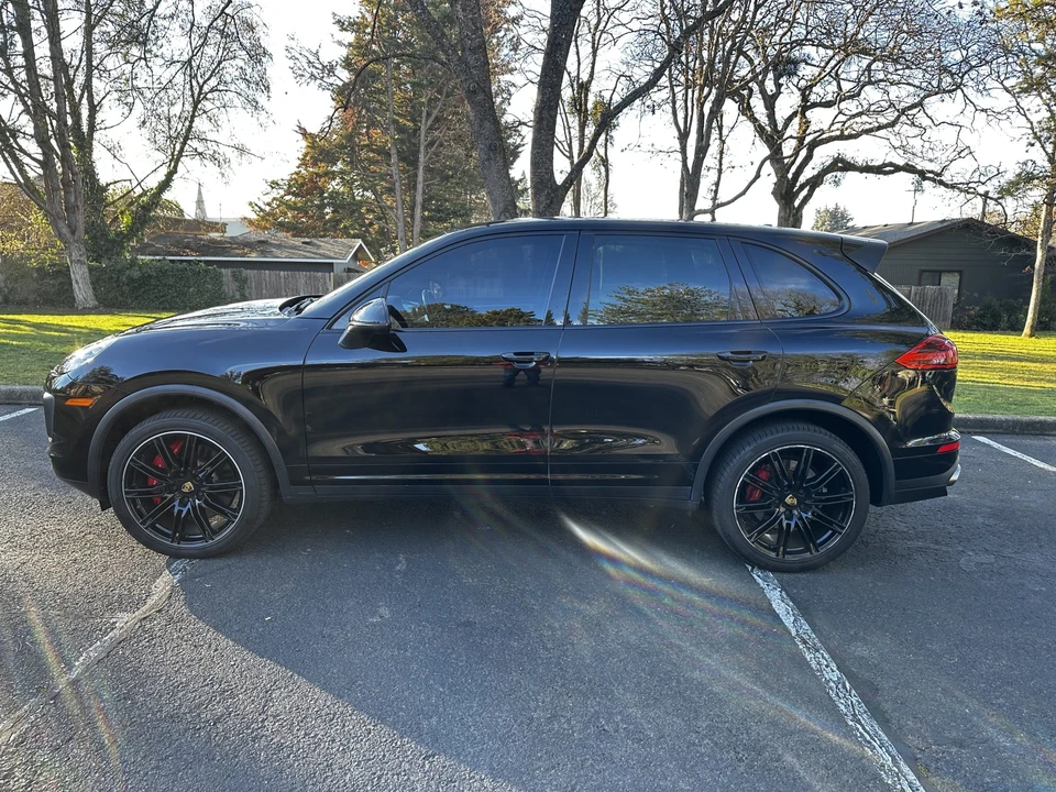 2017 Porsche 958 Cayenne Turbo - Image 14 of 31
