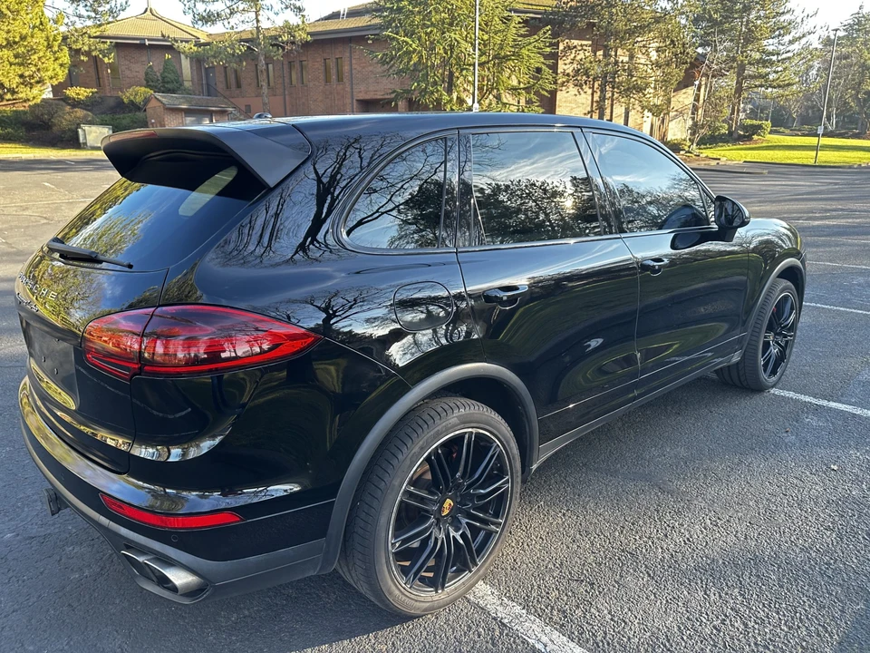 2017 Porsche 958 Cayenne Turbo - Image 20 of 31