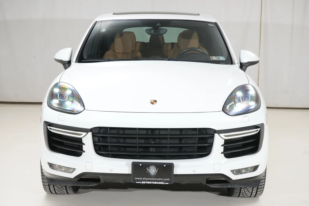 2017 Porsche 958 Cayenne Turbo - Image 2 of 31