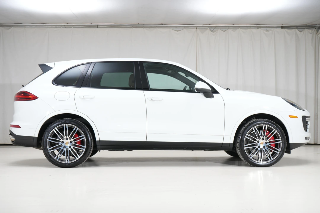 2017 Porsche 958 Cayenne Turbo - Image 3 of 31
