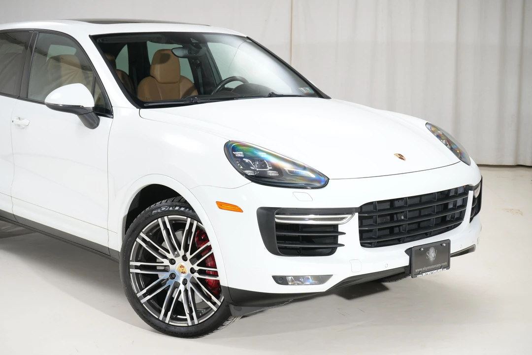 2017 Porsche 958 Cayenne Turbo - Image 29 of 31