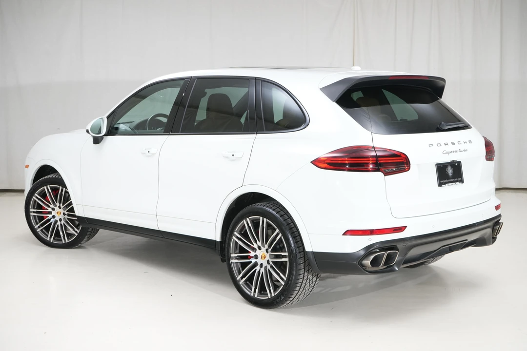 2017 Porsche 958 Cayenne Turbo - Image 4 of 31