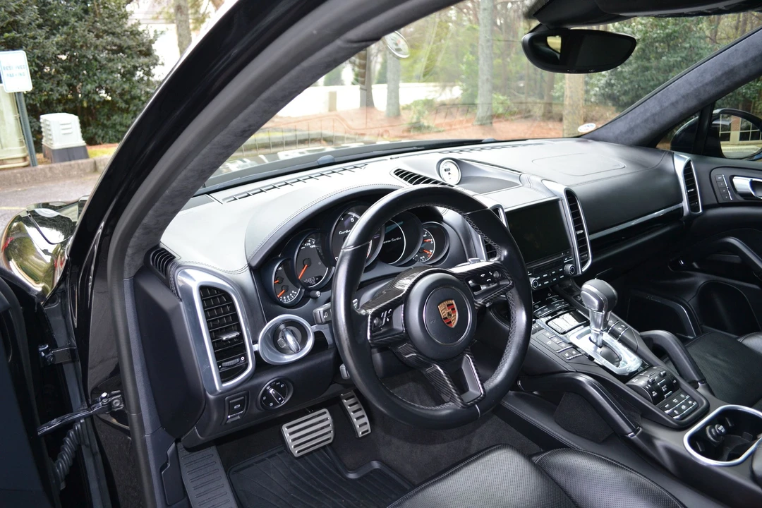 2017 Porsche 958 Cayenne Turbo - Image 11 of 21