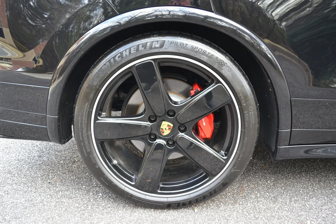 2017 Porsche 958 Cayenne Turbo - Image 9 of 21
