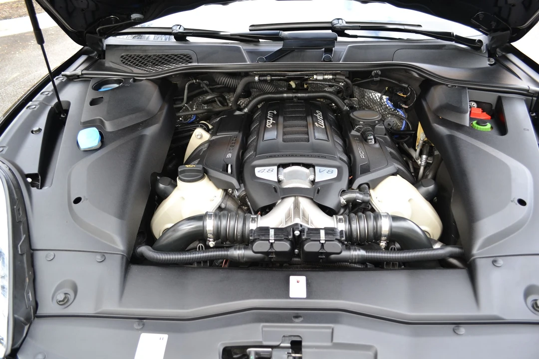 2017 Porsche 958 Cayenne Turbo - Image 10 of 21