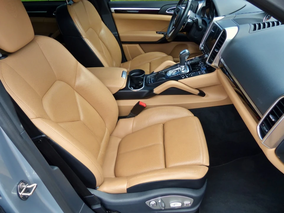 2017 Porsche 958 Cayenne - Image 15 of 21