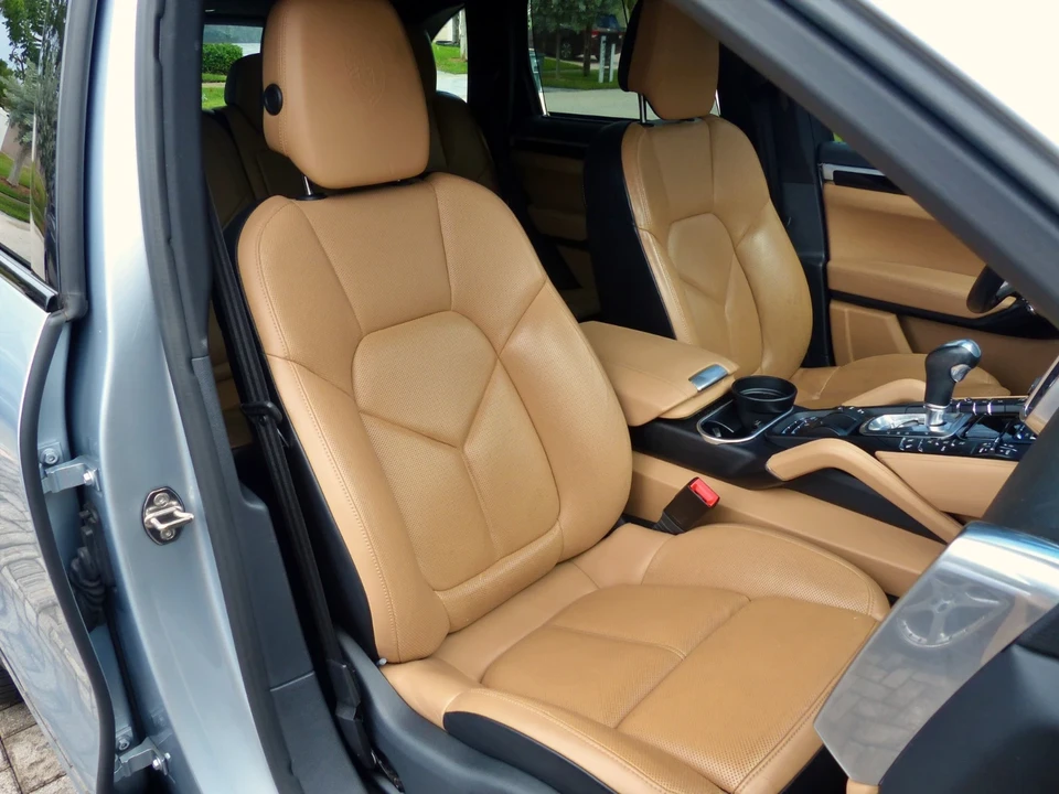 2017 Porsche 958 Cayenne - Image 18 of 21
